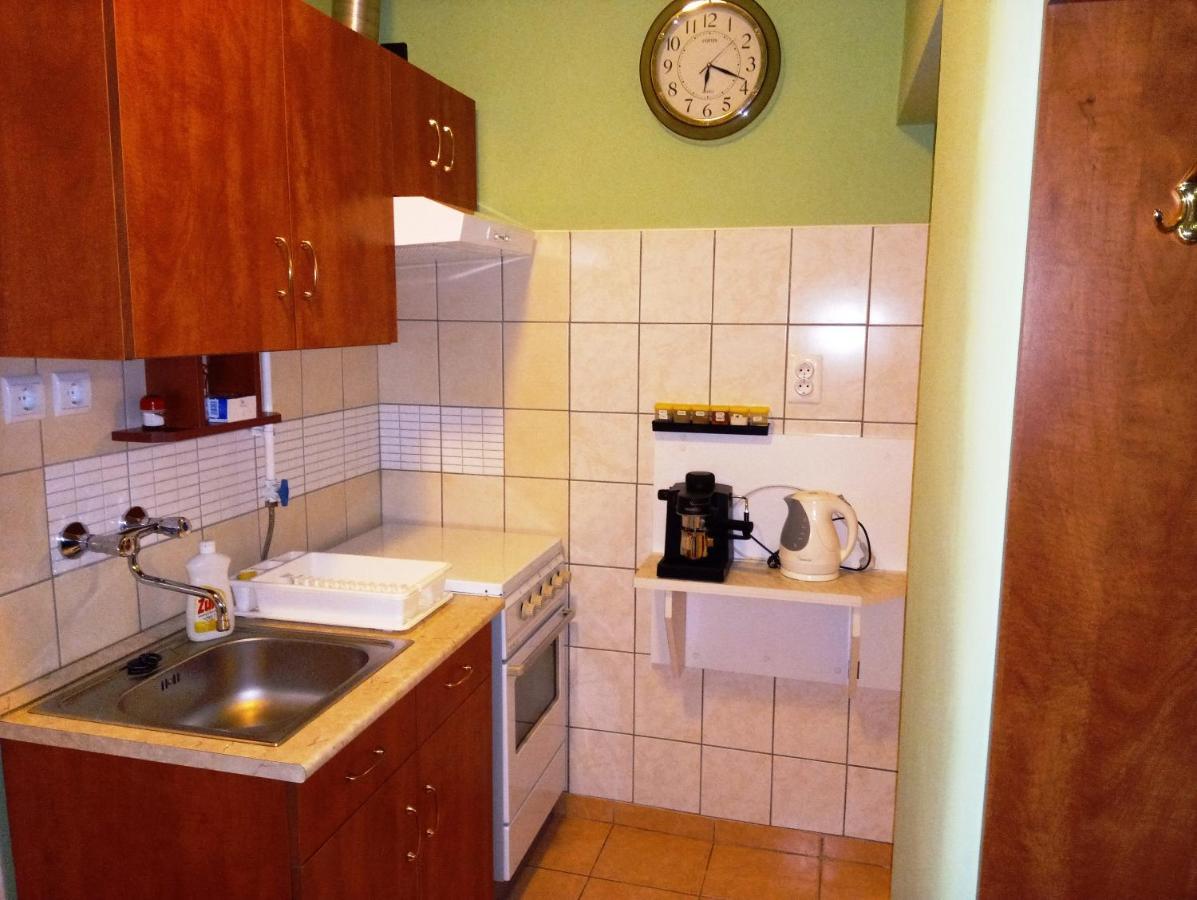 Szivarvany Apartman Gyula Eksteriør billede